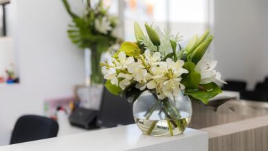 How Corporate Flower Arrangements Enhance Workplace Ambience and Productivity